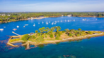 LANDS & ISLANDS