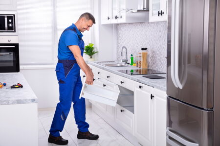 KITCHEN INSTALLERS