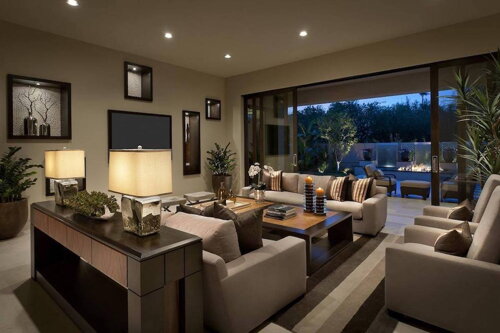 I'm an Interiror Designer & Decorator